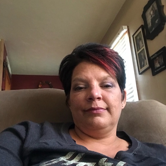 Meet your Posher, Lucretia - Picture 1 of 1